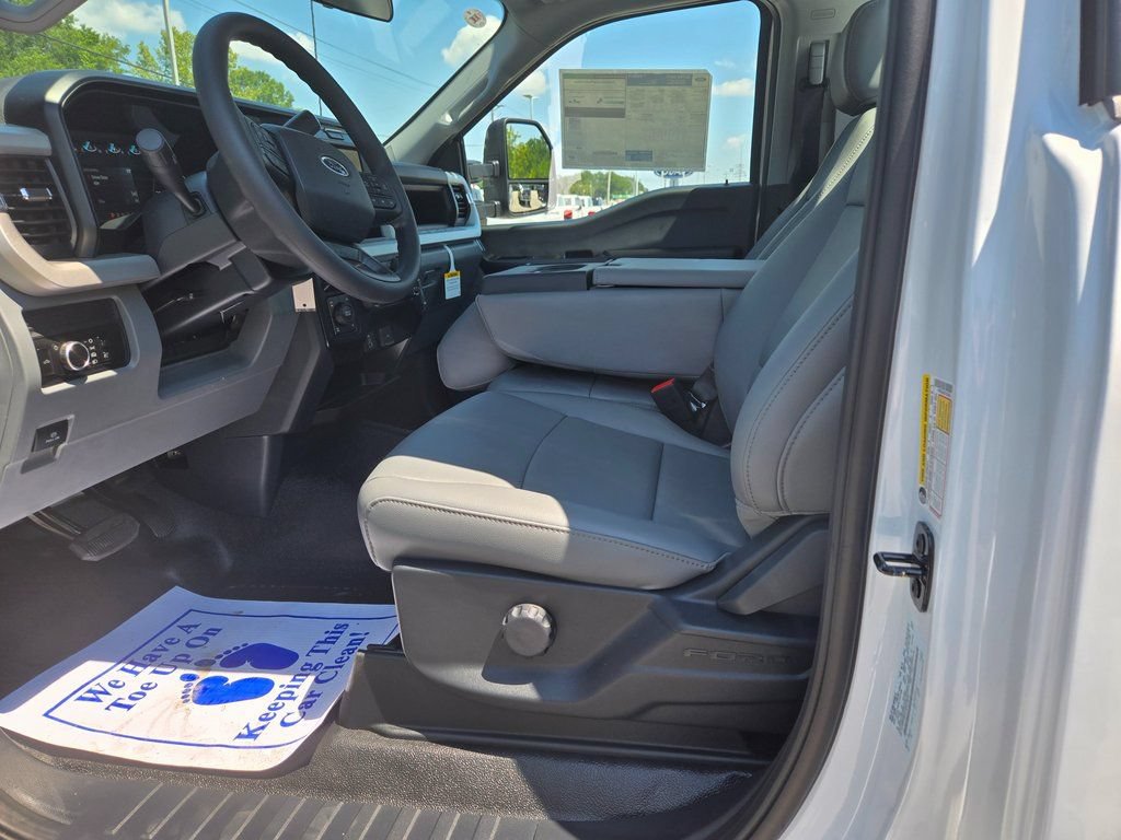 New 2026 Ford F350 XL AWD/4WD image 7