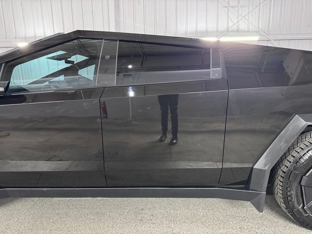 Used 2024 Tesla Cybertruck Cyberbeast AWD/4WD image 17