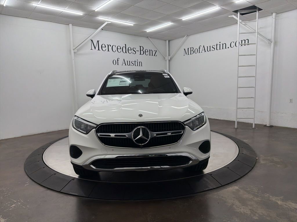 New 2026 Mercedes-Benz GLC 300 image 2