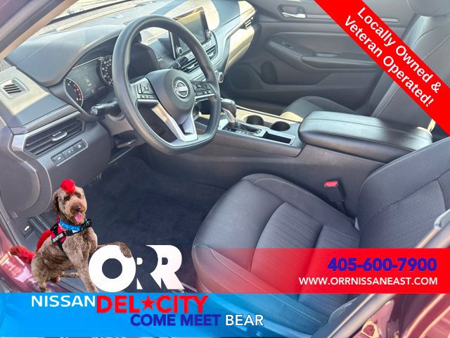 Used 2025 Nissan Altima 2.5 SV FWD image 13