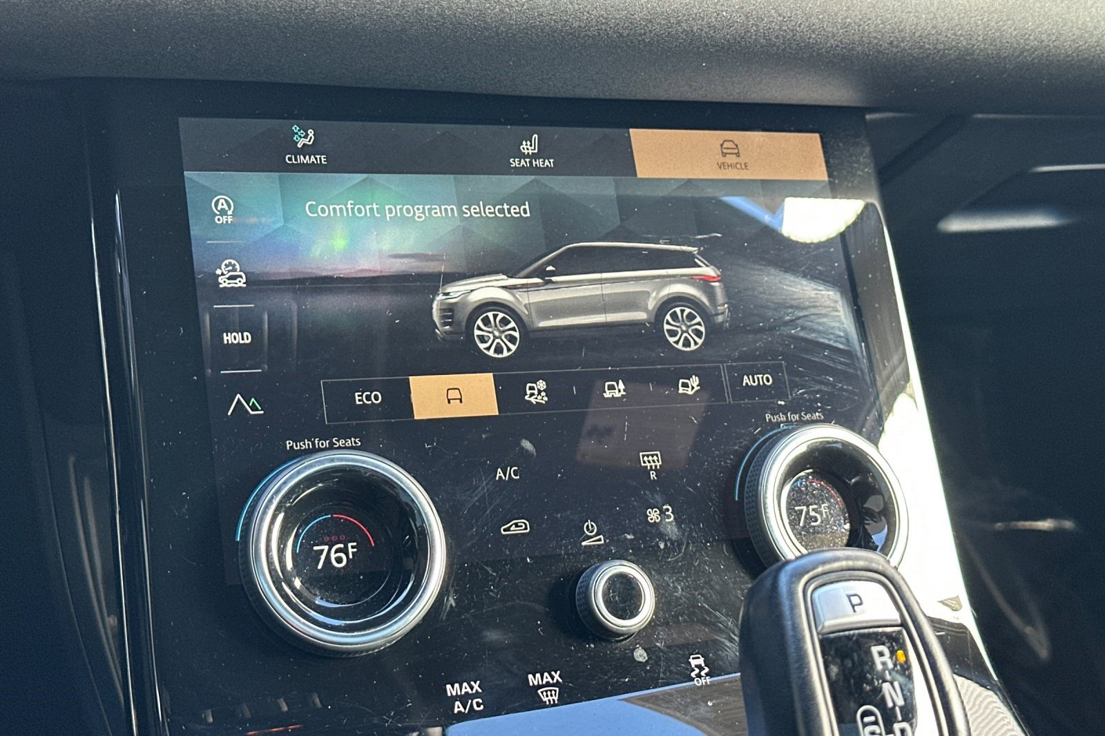 Used 2022 Land Rover Range Rover Evoque R-Dynamic SE image 23