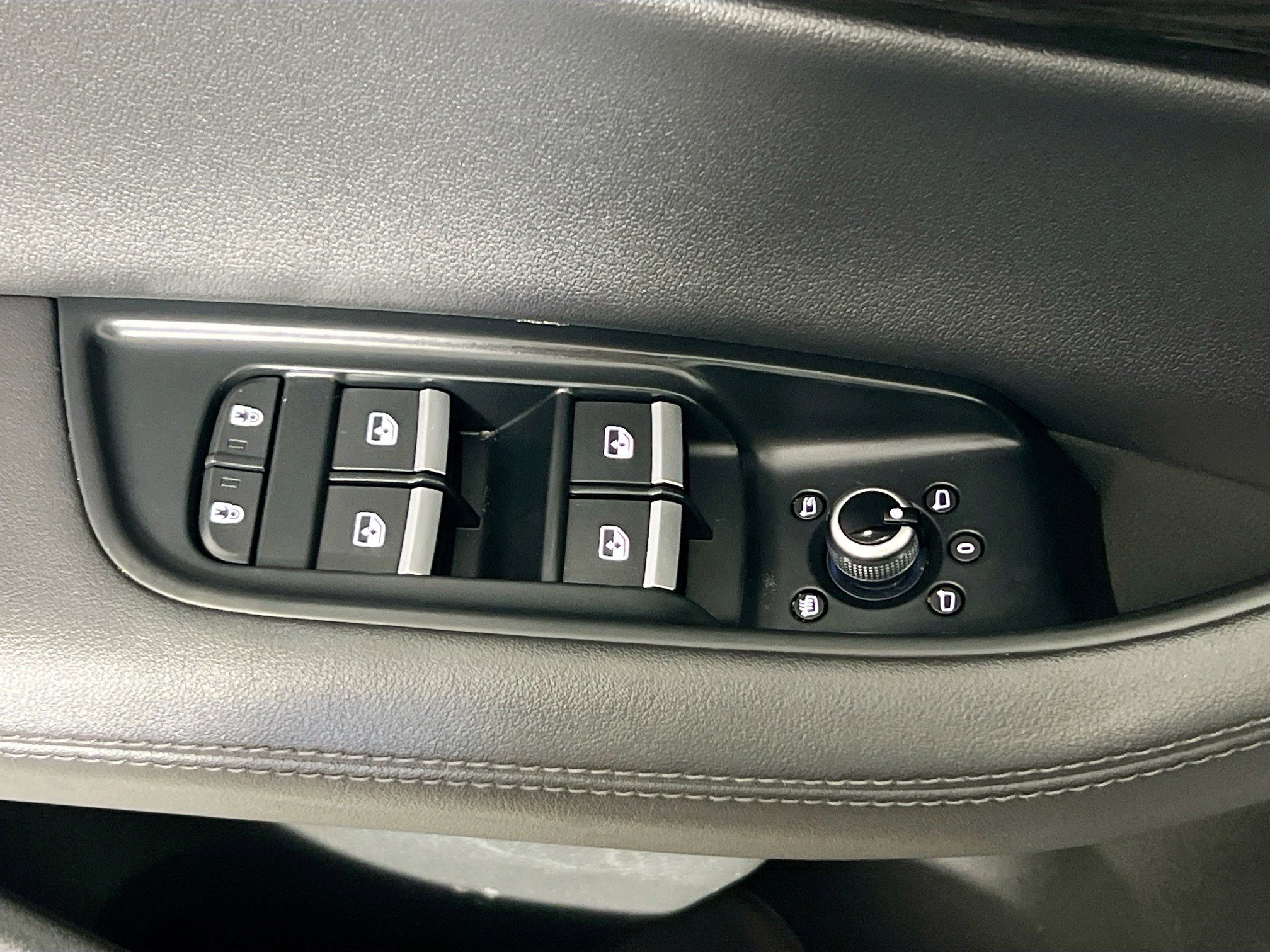 Used 2024 Audi Q7 2.0T Premium Plus image 16