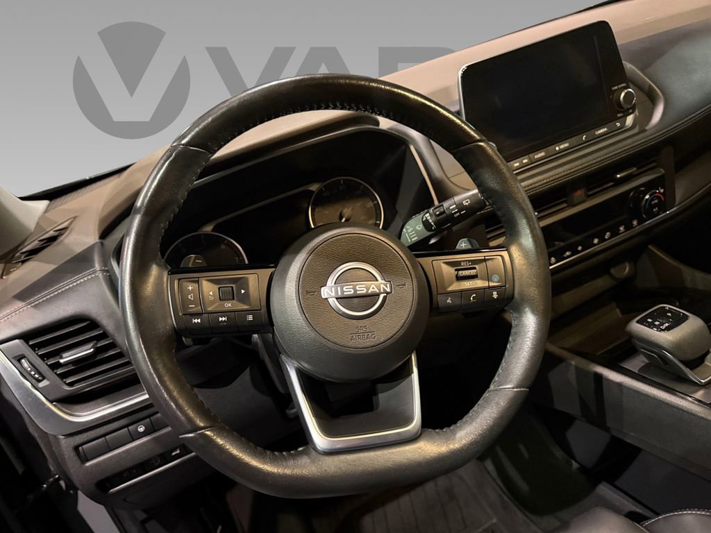 Used 2023 Nissan Rogue SV w/ SV Premium B Package image 14