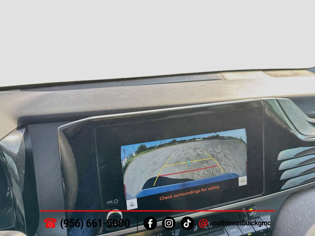 Used 2025 Toyota Camry LE w/ Convenience Package FWD image 17