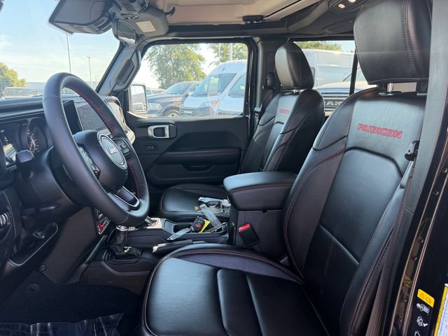 Used 2024 Jeep Gladiator Rubicon w/ Convenience Group AWD/4WD image 14
