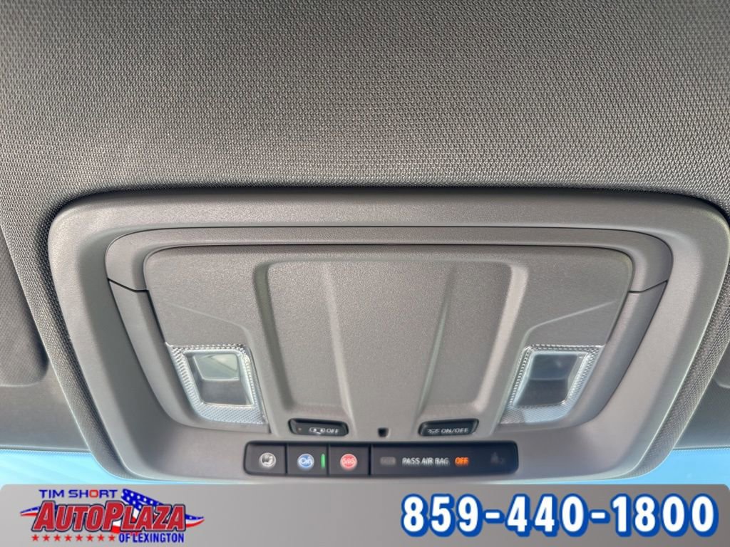 Used 2025 Chevrolet Silverado 2500 Custom w/ Custom Value Package image 32