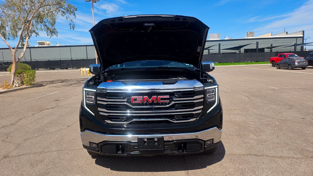 Used 2026 GMC Sierra 1500 SLT AWD/4WD image 39