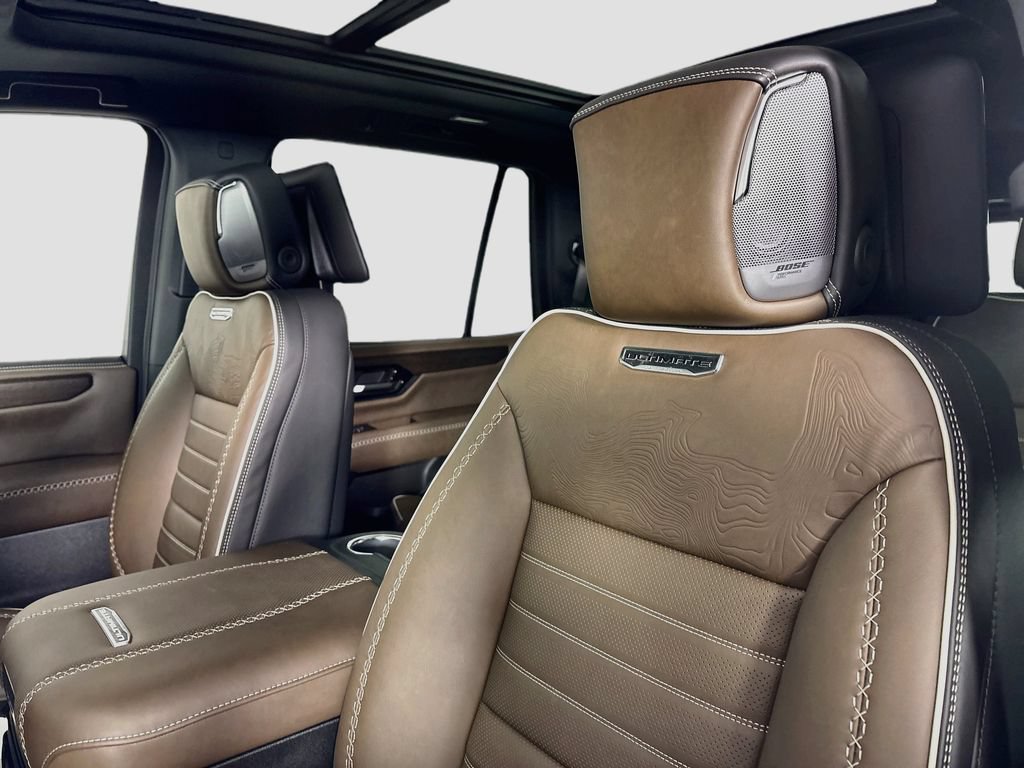 New 2026 GMC Yukon Denali Ultimate AWD/4WD image 21