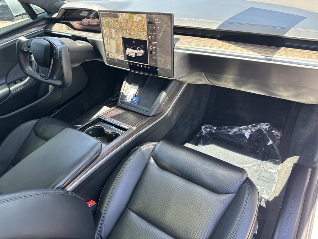 Used 2022 Tesla Model S AWD/4WD image 27