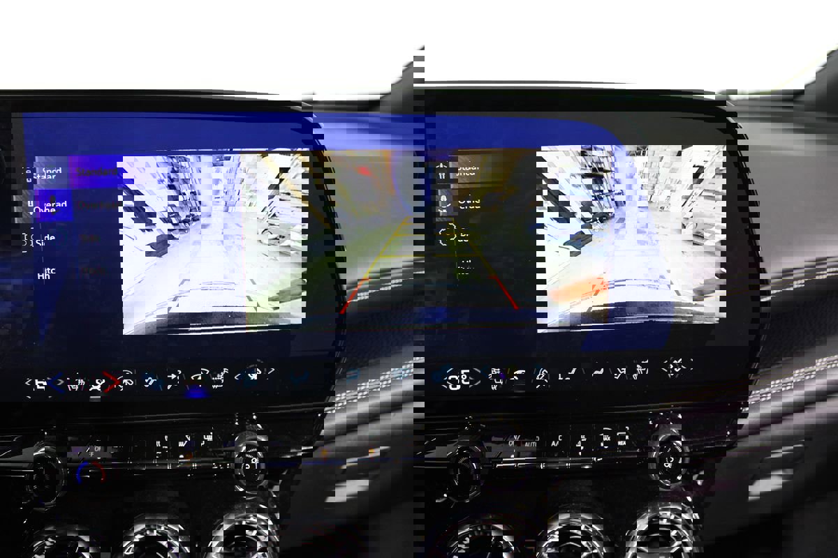 Used 2024 Chevrolet Blazer EV LT image 17