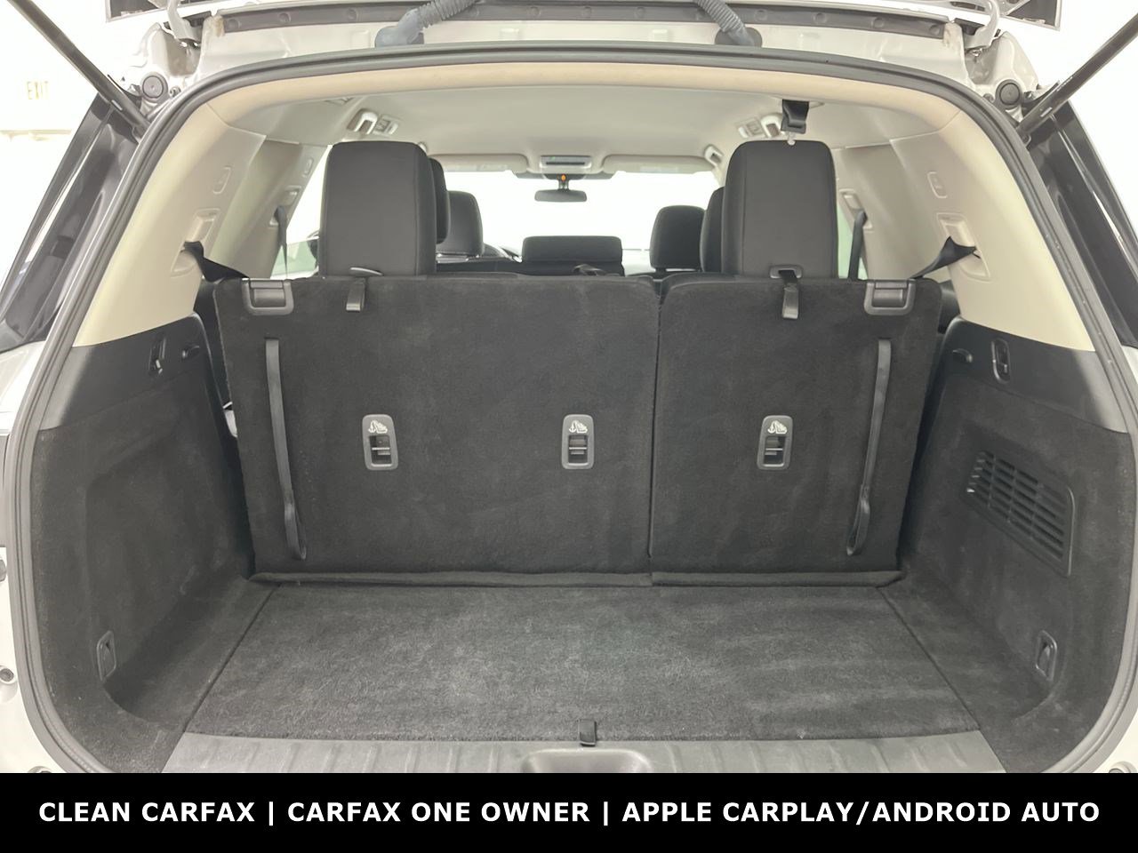 Used 2024 Nissan Pathfinder SV image 27