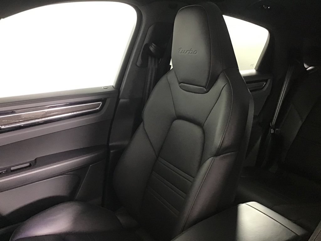 Certified 2020 Porsche Cayenne Turbo AWD/4WD image 18