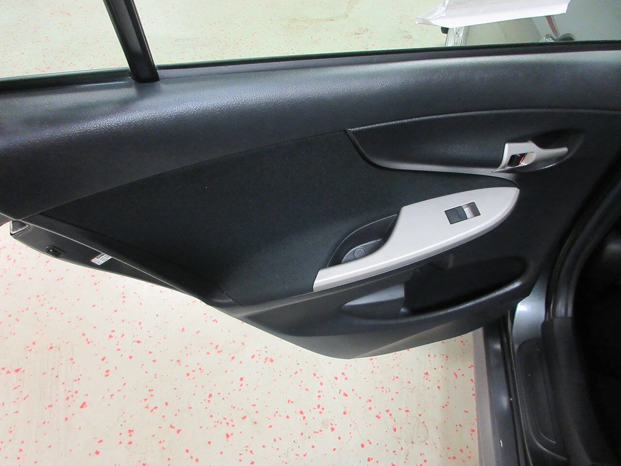 Used 2013 Toyota Corolla S w/ Premium Pkg image 28