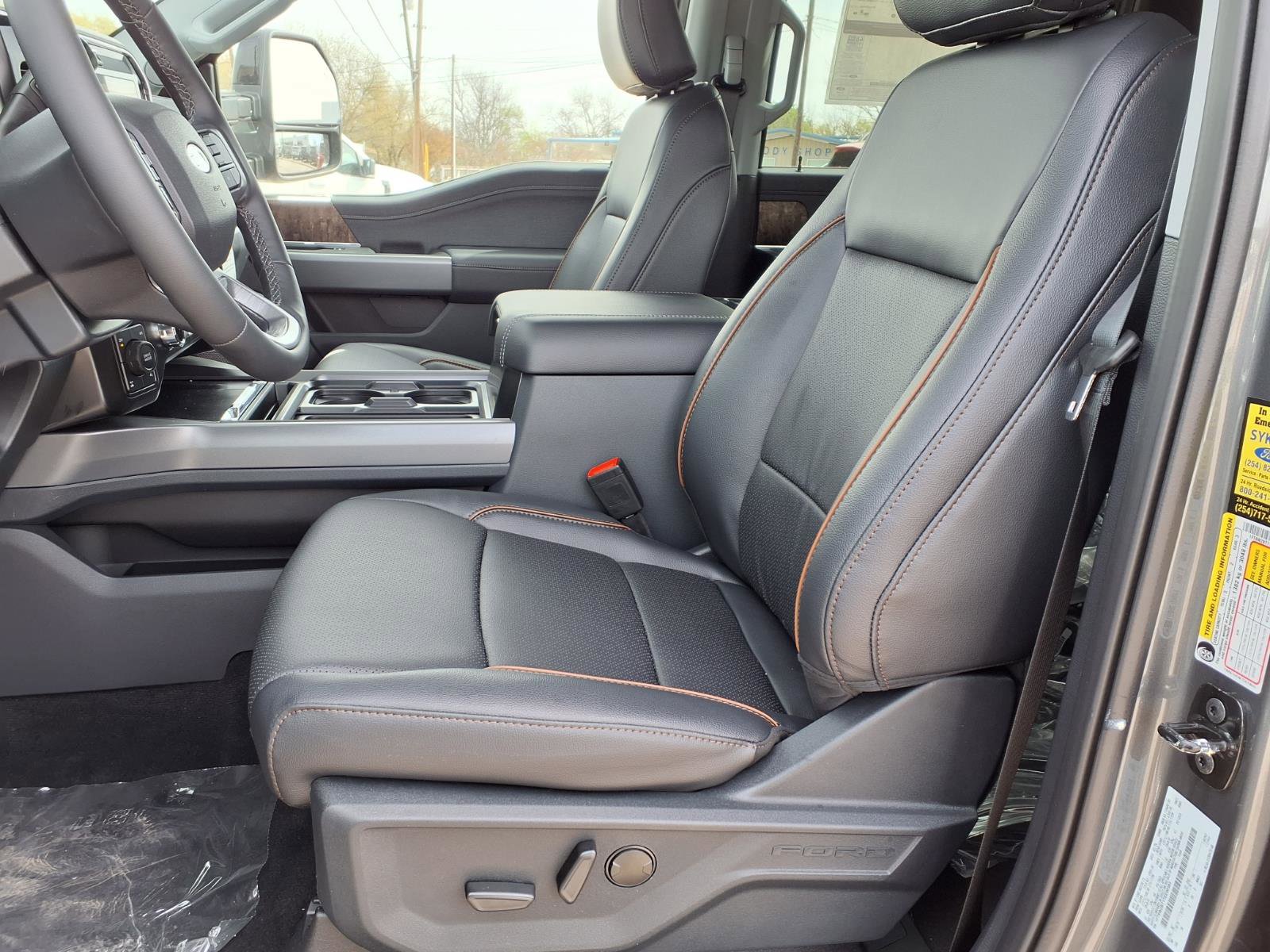 New 2026 Ford F250 Lariat w/ Lariat Premium Package image 8