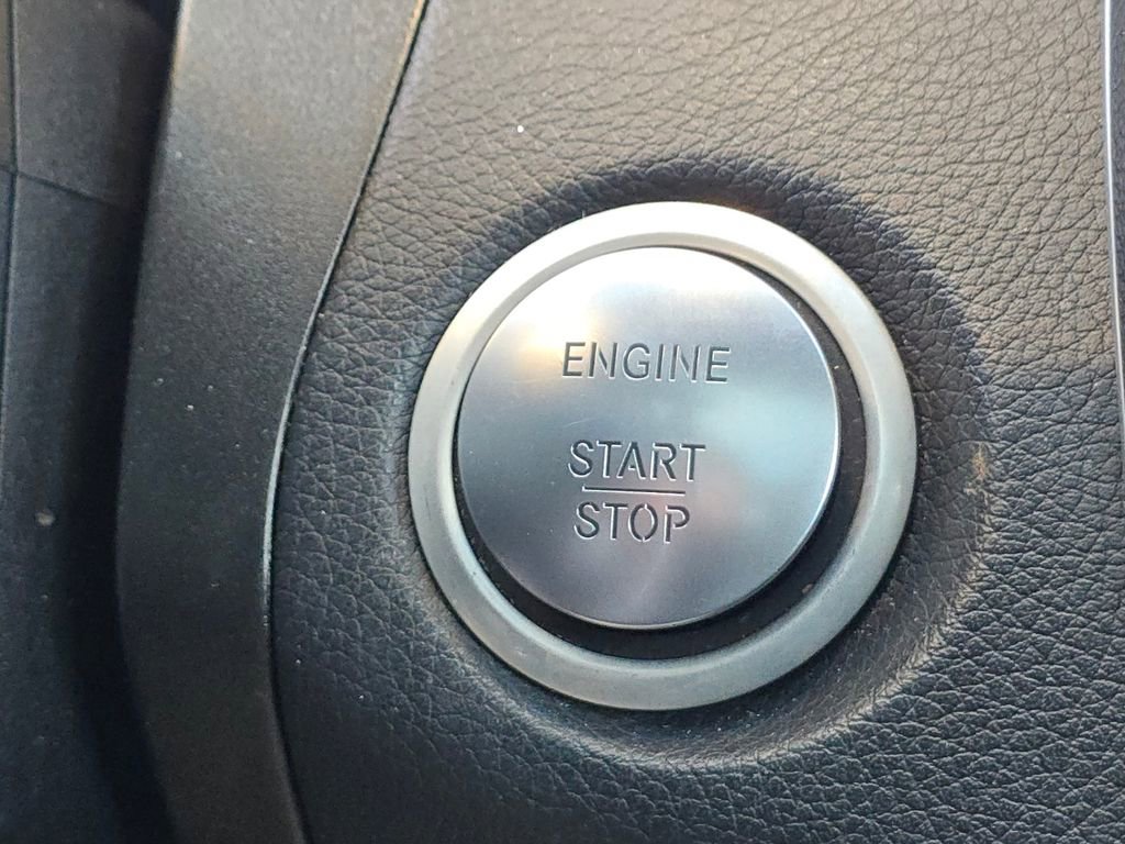 Certified 2018 Mercedes-Benz GLC 300 4MATIC image 31