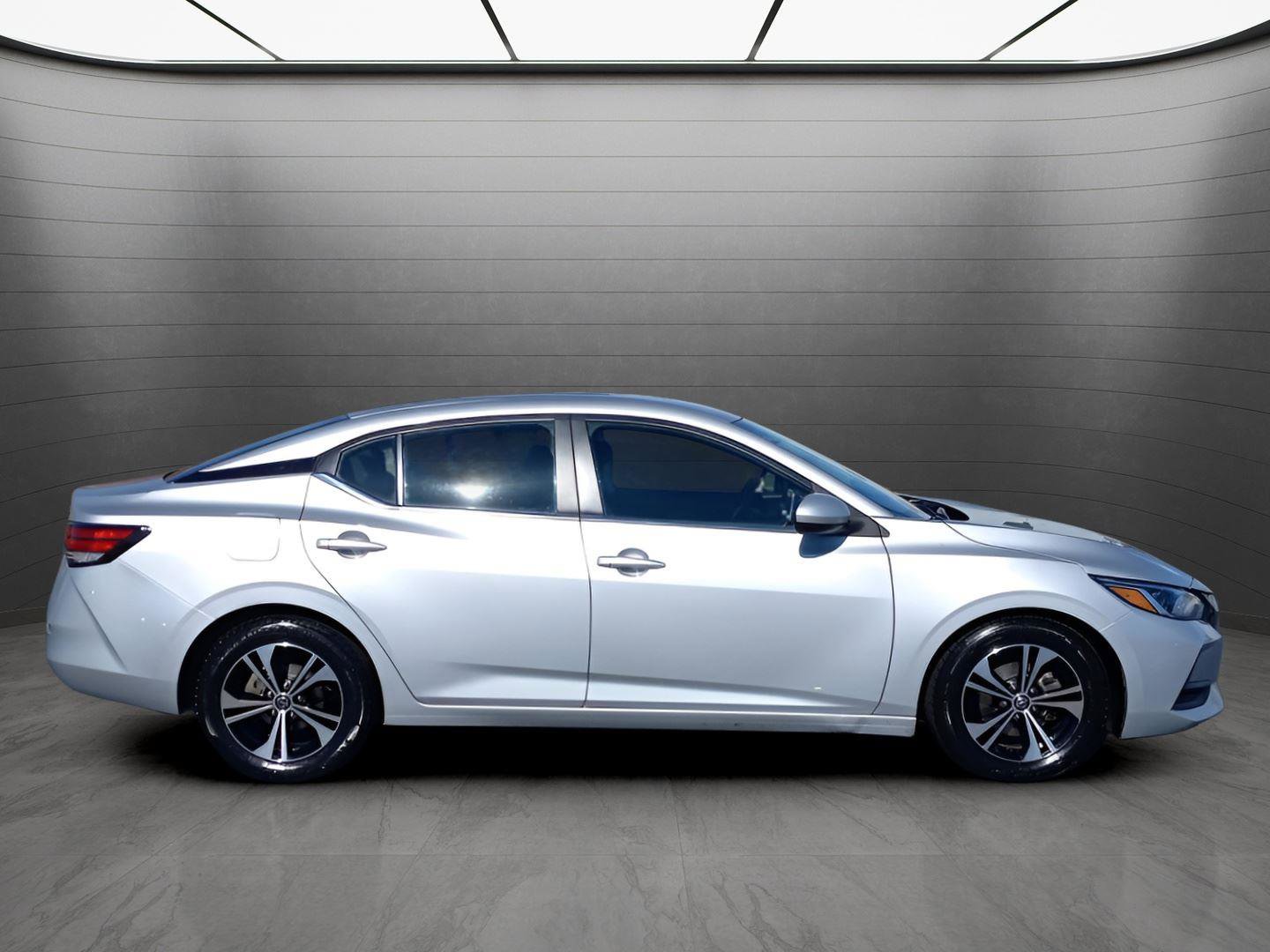 Used 2023 Nissan Sentra SV image 9