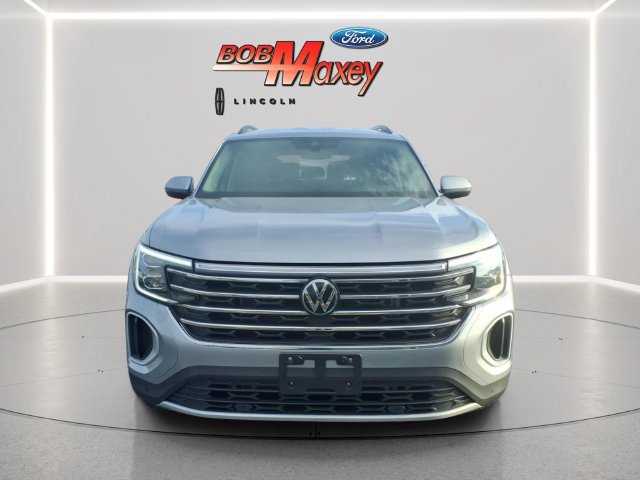 Used 2025 Volkswagen Atlas SE AWD/4WD image 2
