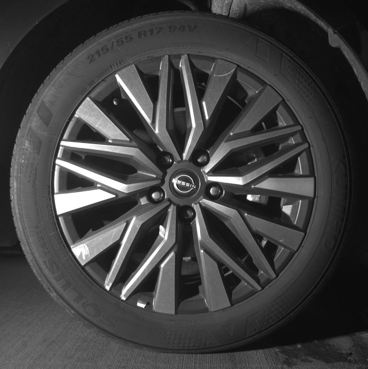 Used 2025 Nissan Altima 2.5 SV image 13