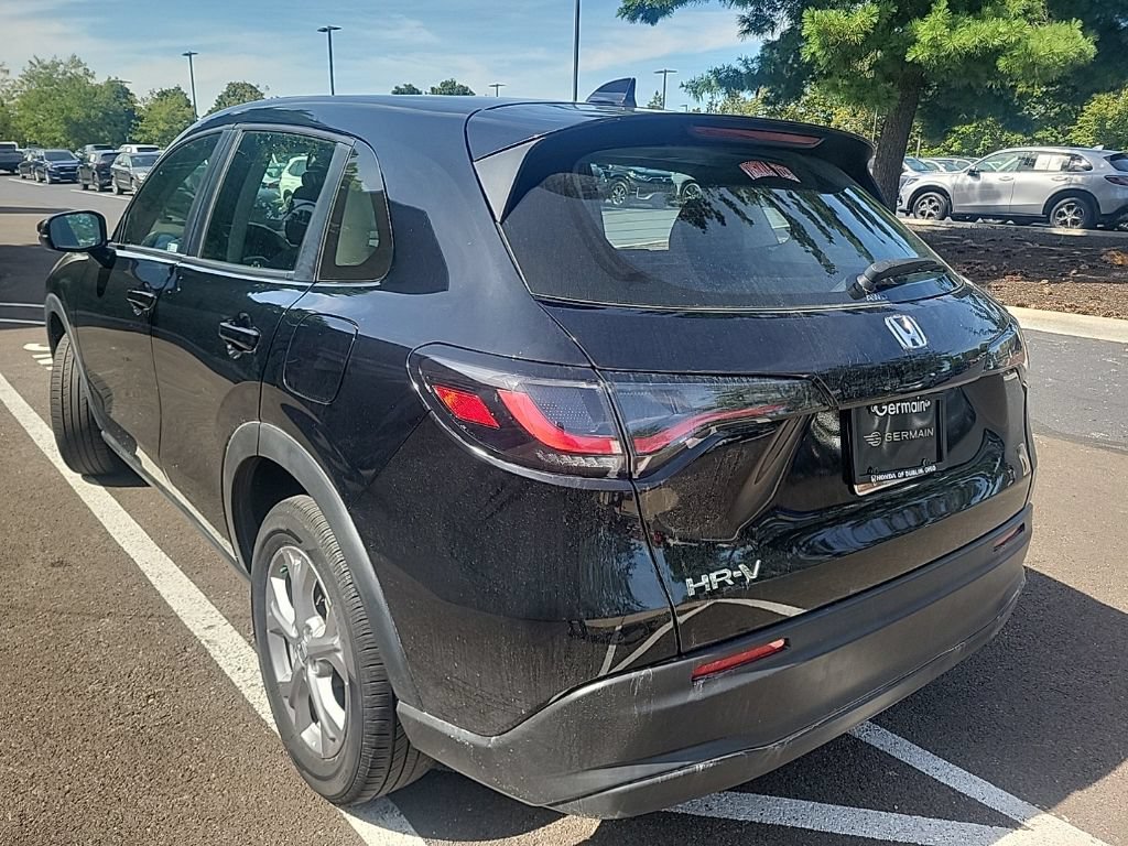 Used 2023 Honda HR-V LX image 8