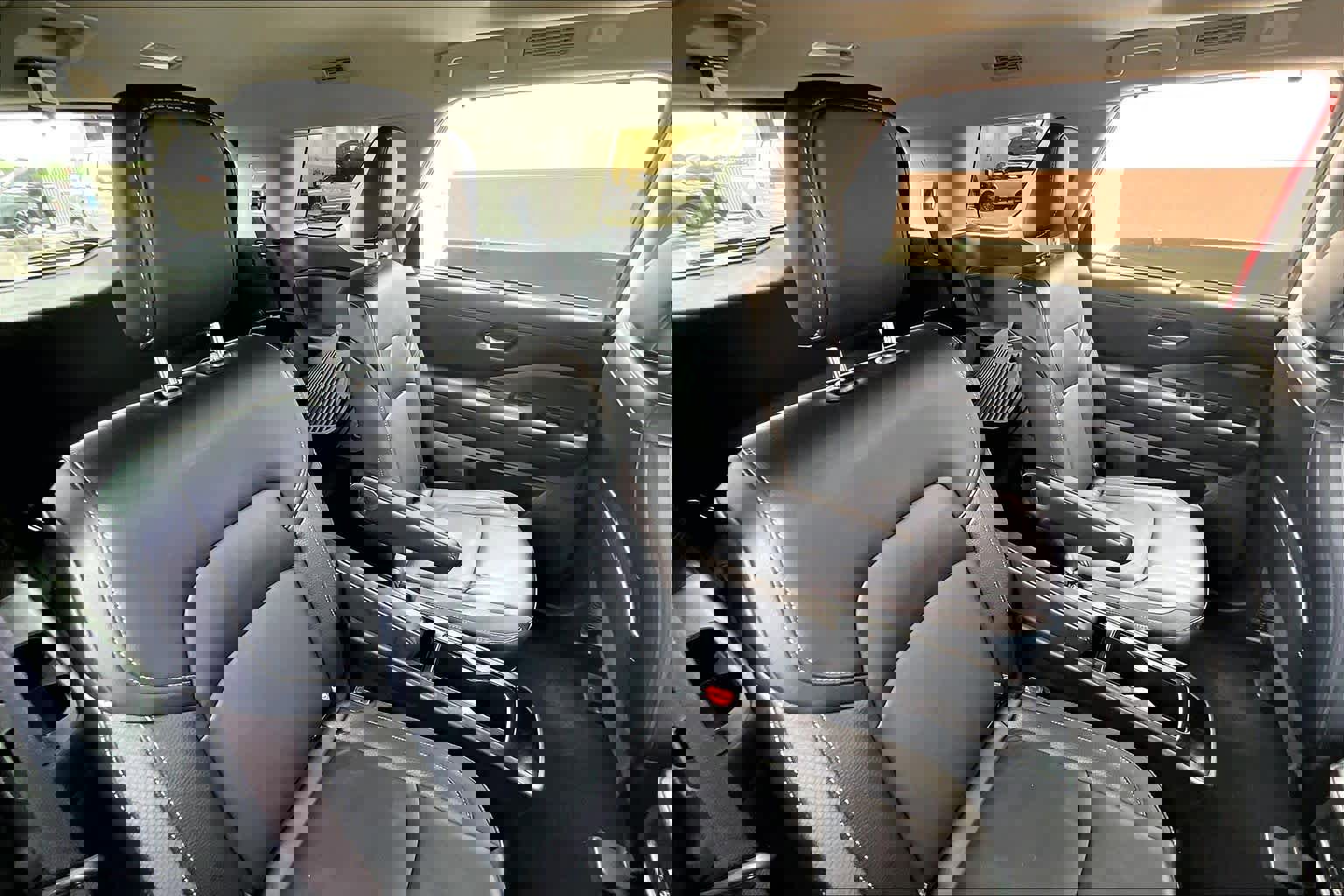 Used 2023 Nissan Pathfinder SL w/ SL Premium Package image 19