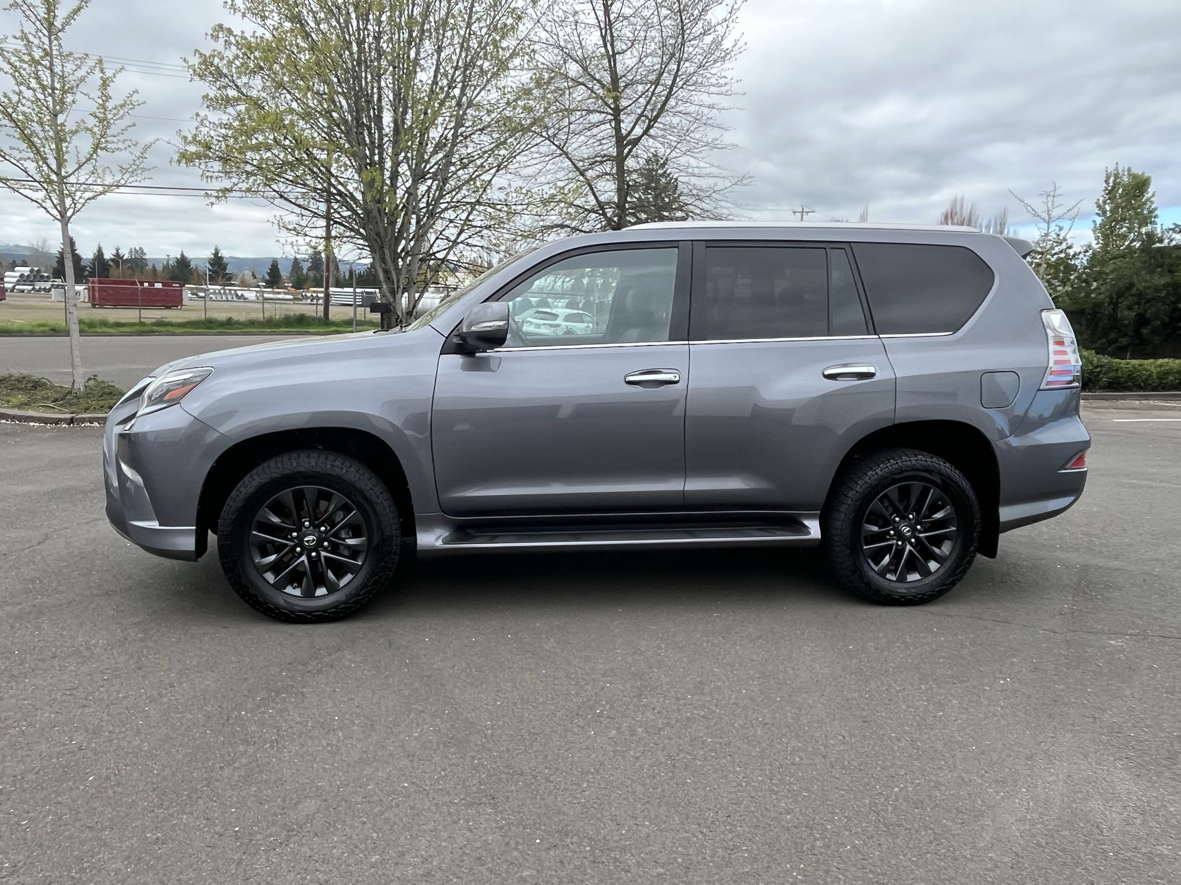 Used 2021 Lexus GX 460 Premium w/ Premium Package image 2