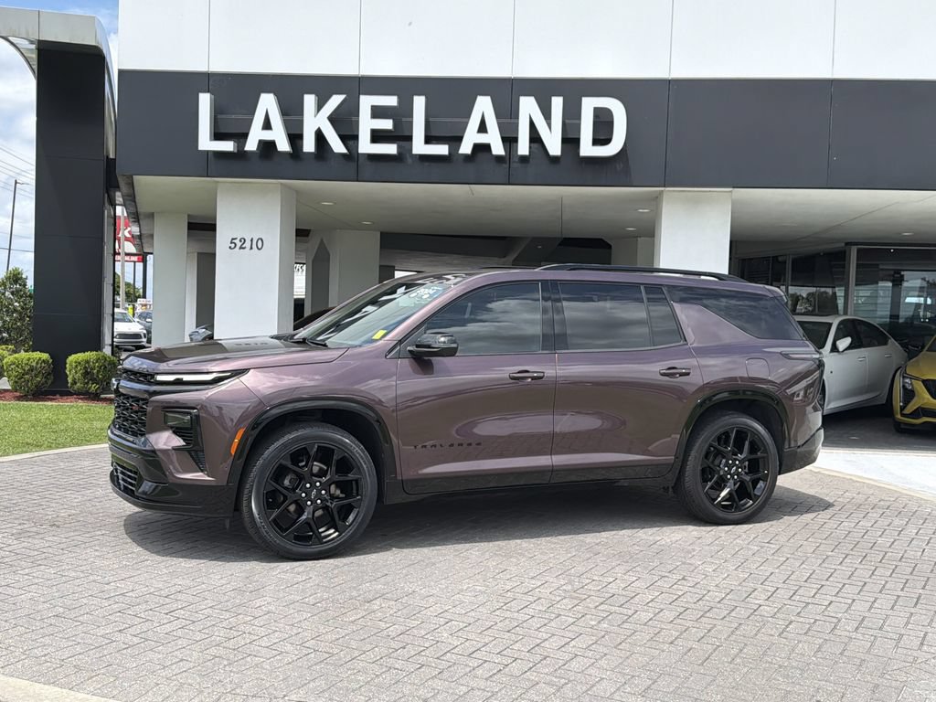 Certified 2024 Chevrolet Traverse RS FWD image 2