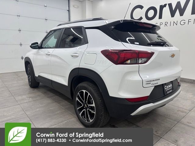 Used 2025 Chevrolet TrailBlazer LT image 3