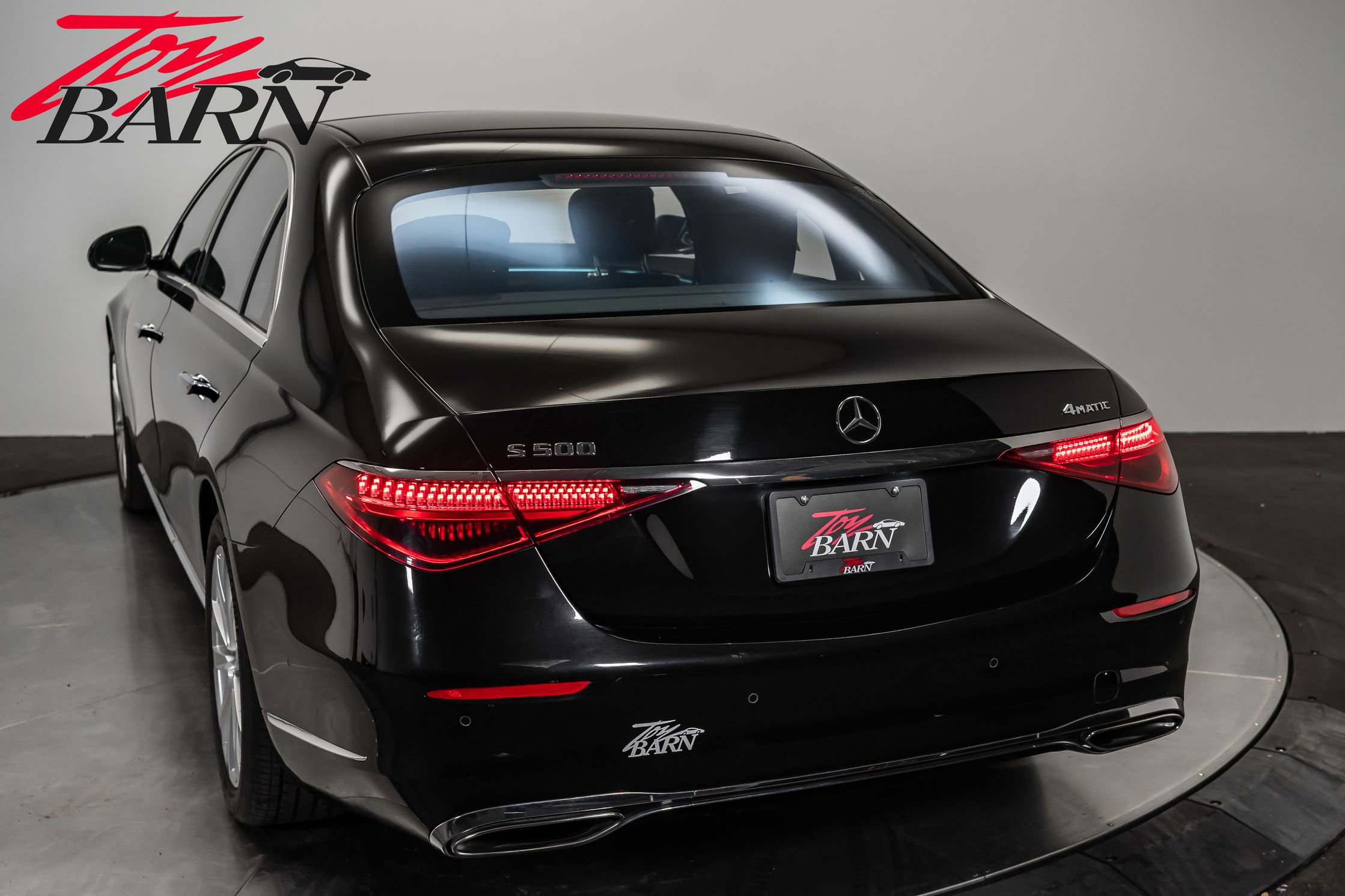 Used 2022 Mercedes-Benz S 500 4MATIC w/ 3D Technology Package image 10