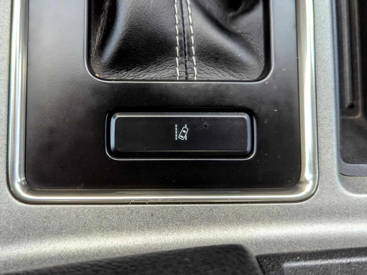 Used 2018 Ford F150 Raptor w/ Equipment Group 802A Luxury image 41