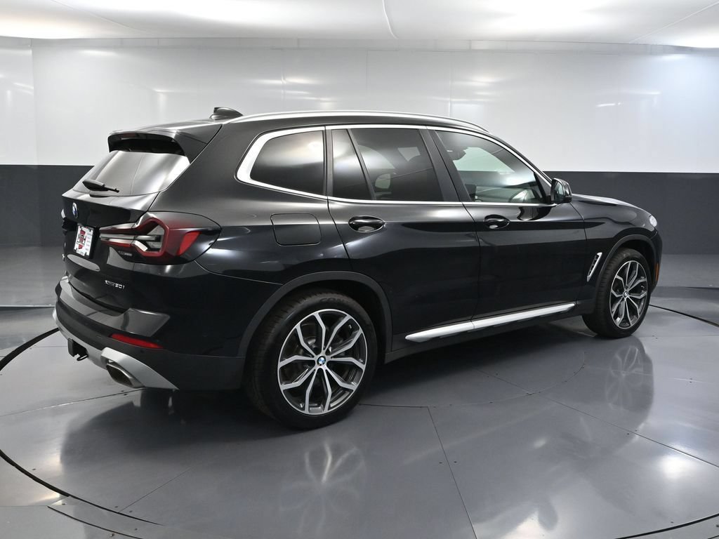Used 2023 BMW X3 xDrive30i AWD/4WD image 4