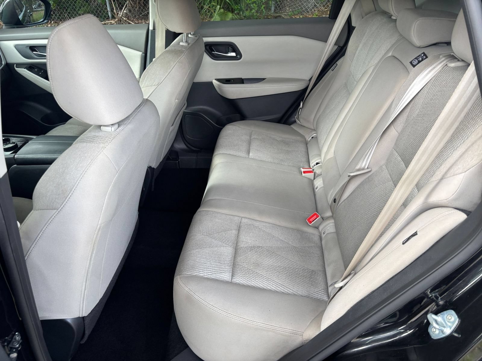 Used 2025 Nissan Rogue SV AWD/4WD image 27