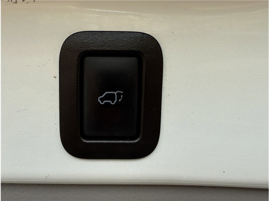 Used 2018 Toyota Highlander Limited AWD/4WD image 31