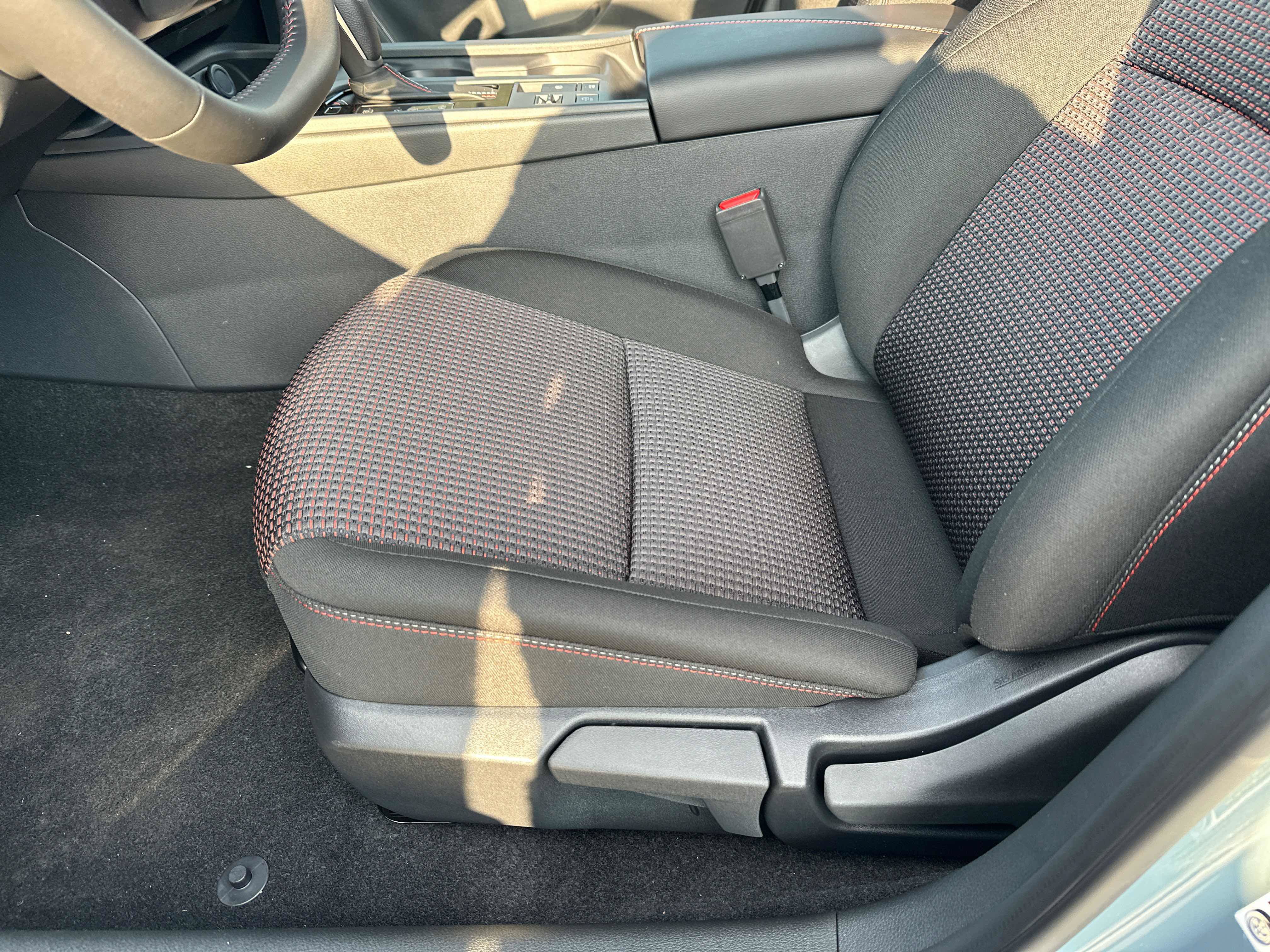 New 2027 Nissan Sentra SR w/ Floor Mat Package FWD image 22