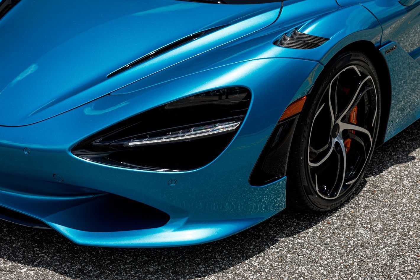 Used 2025 McLaren 750S RWD image 29