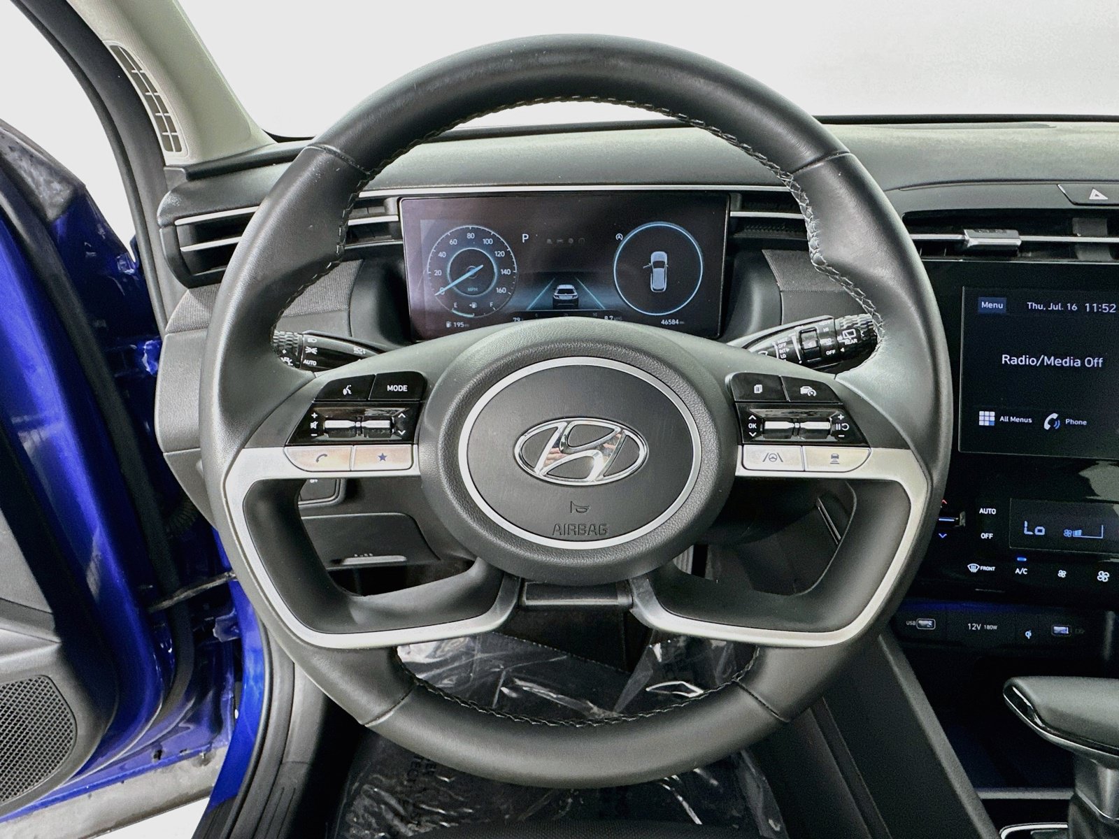 Used 2023 Hyundai Tucson SEL w/ Convenience Package AWD/4WD image 11