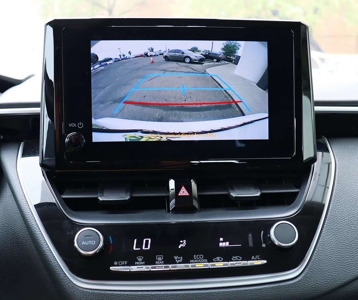 Used 2023 Toyota Corolla LE FWD image 46