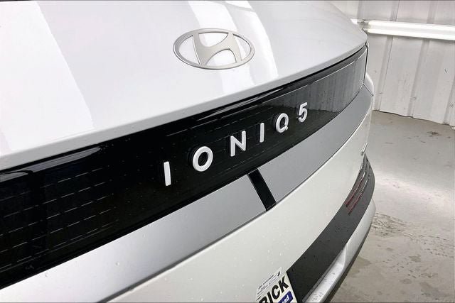 New 2026 Hyundai Ioniq 5 SEL AWD/4WD image 17