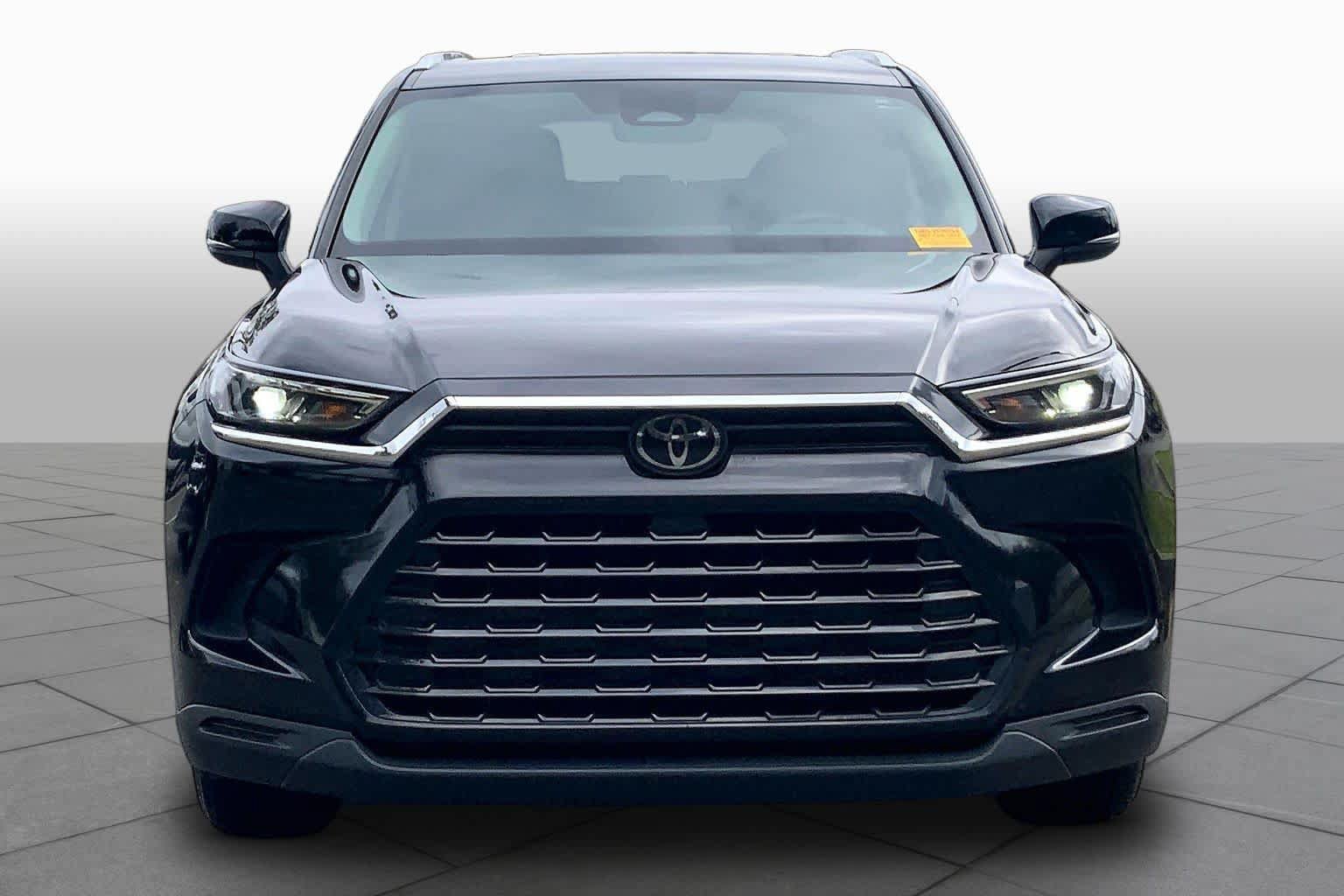 Used 2024 Toyota Grand Highlander FWD image 4