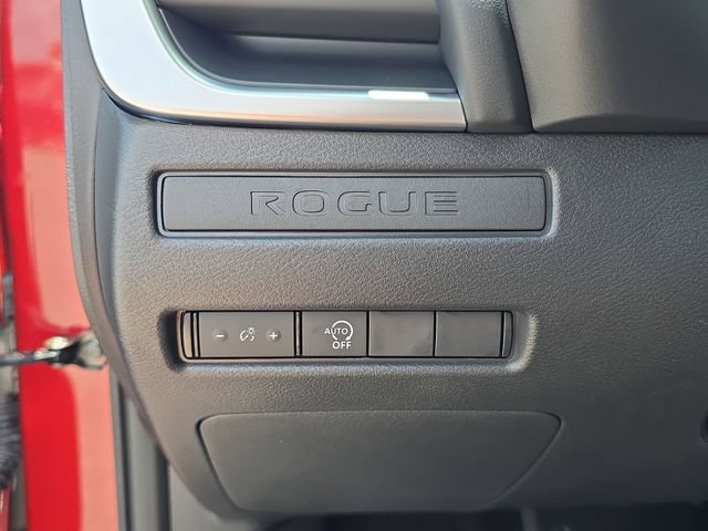 Used 2026 Nissan Rogue S FWD image 22