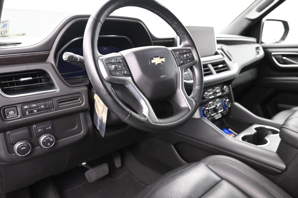 Used 2024 Chevrolet Suburban LT w/ LT Signature Plus Package RWD image 11