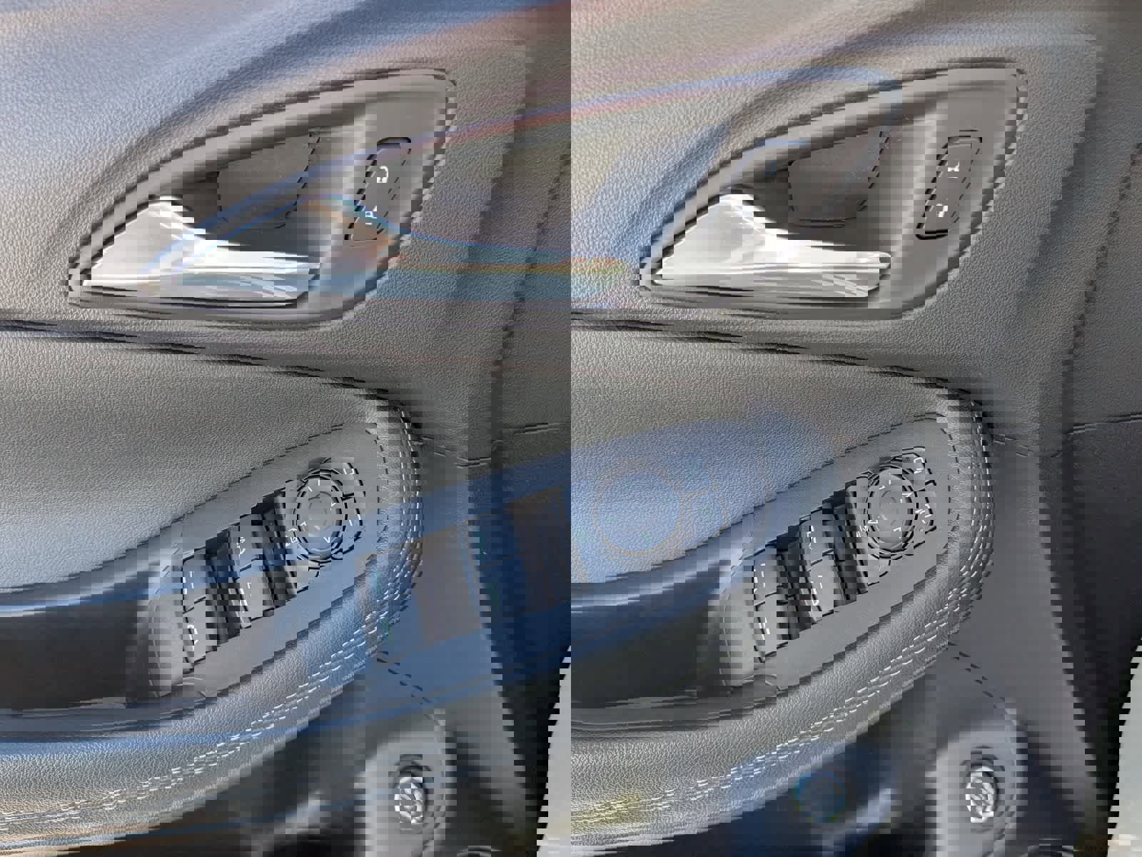 Used 2020 Buick Encore GX Select w/ Sport Touring Package image 17