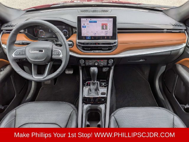 Certified 2025 Jeep Compass Limited w/ Elite Group AWD/4WD image 14