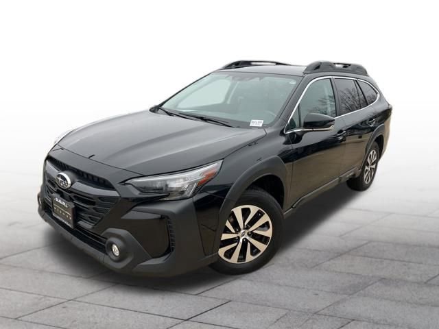 Used 2024 Subaru Outback Premium image 3