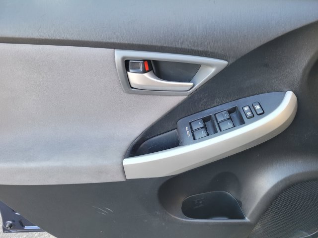 Used 2014 Toyota Prius Three w/ Solar Roof Package FWD image 22