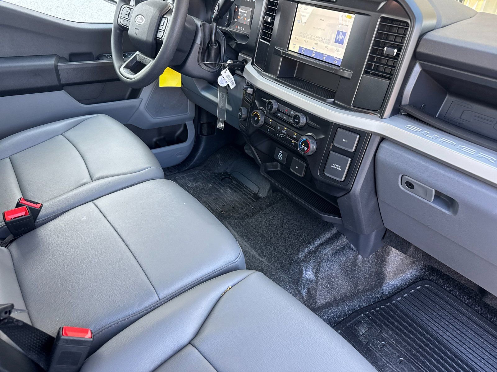 New 2026 Ford F250 XL w/ XL Chrome Package RWD image 15