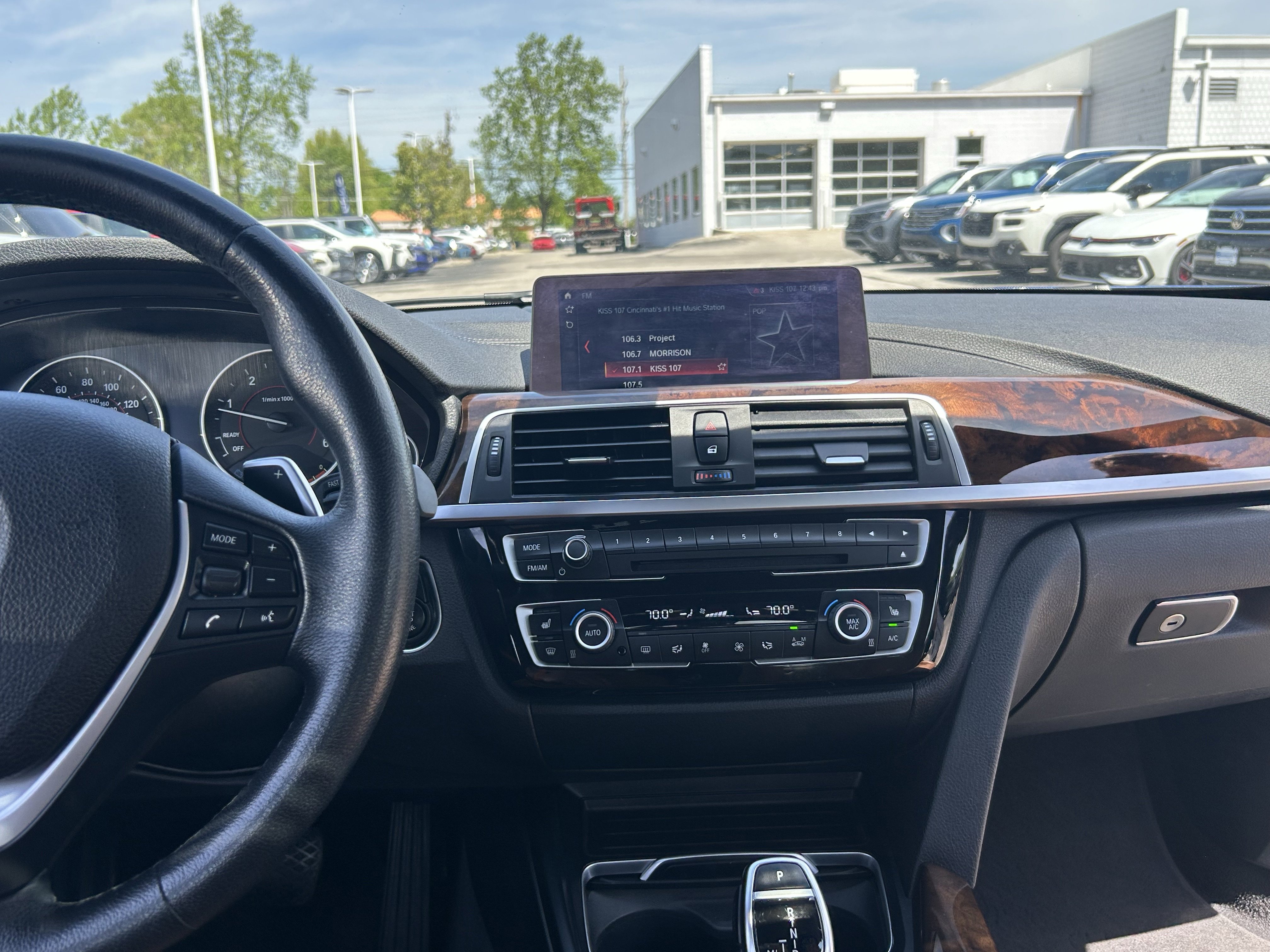 Used 2018 BMW 328d xDrive Sedan w/ Convenience Package image 3