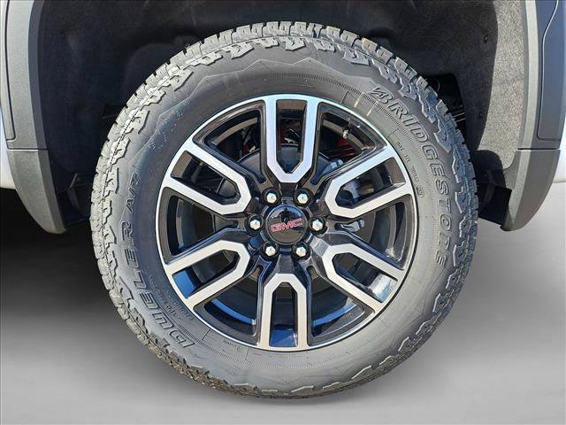 New 2026 GMC Sierra 1500 AT4 w/ AT4 Premium Package AWD/4WD image 10