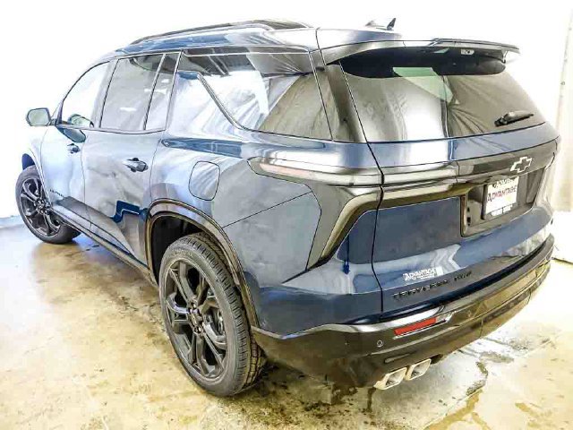 New 2027 Chevrolet Traverse RS w/ LPO, Floor Liner Package AWD/4WD image 7