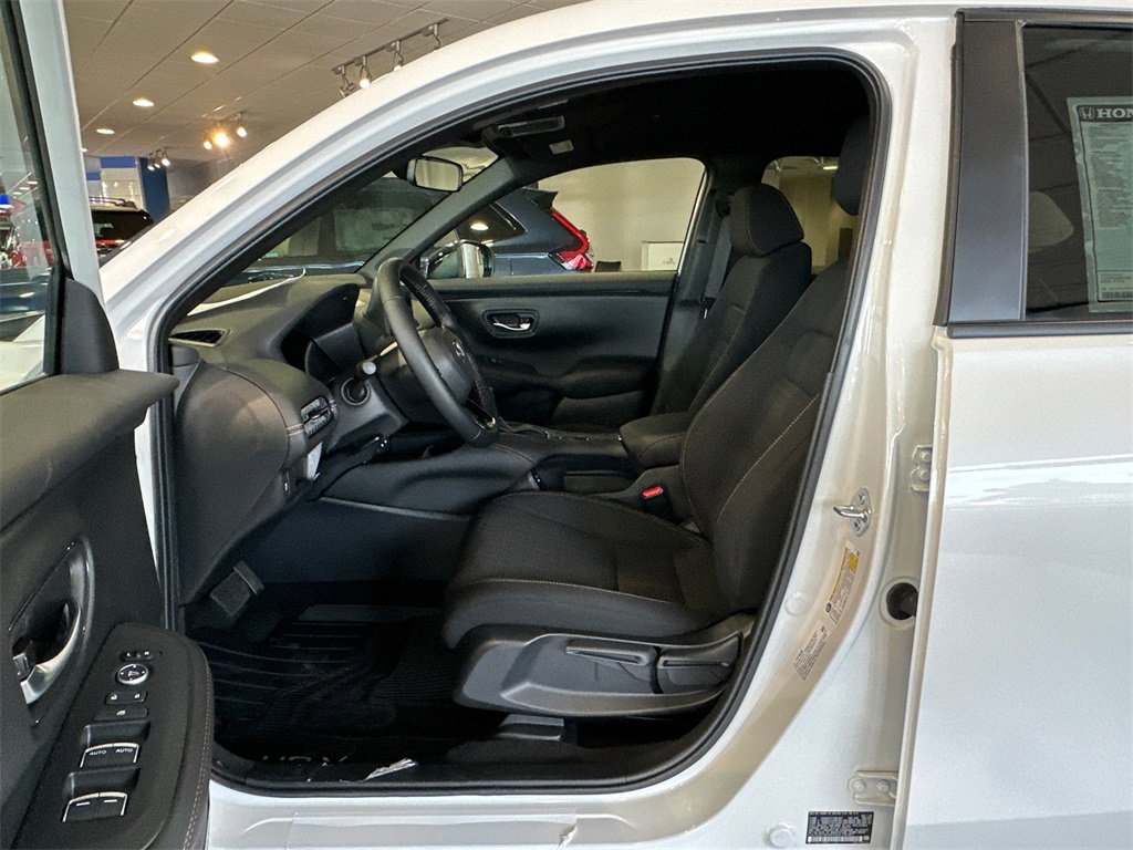 New 2026 Honda HR-V Sport image 9