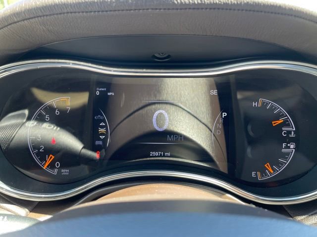 Used 2021 Jeep Grand Cherokee Overland AWD/4WD image 17